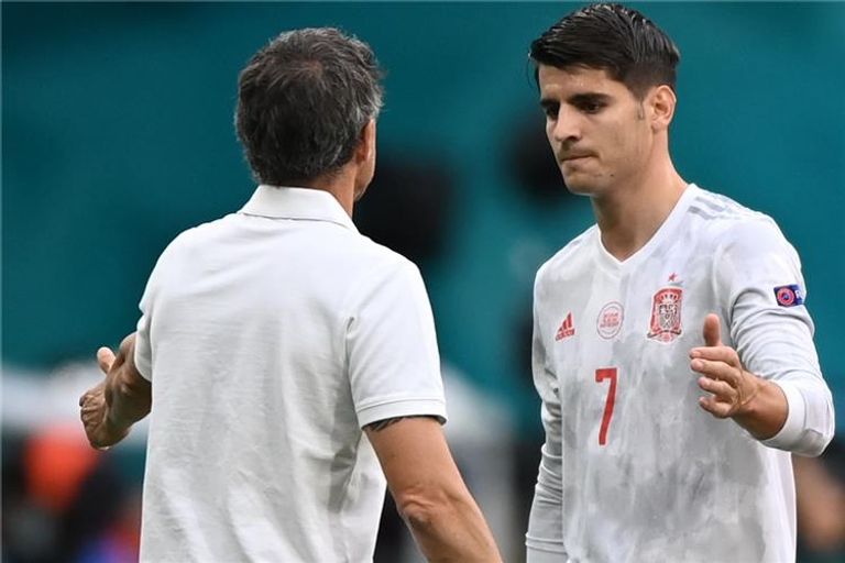 موراتا مهاجم إسبانيا ومدربه إنريكي كيليان مبابي ضد ألمانيا