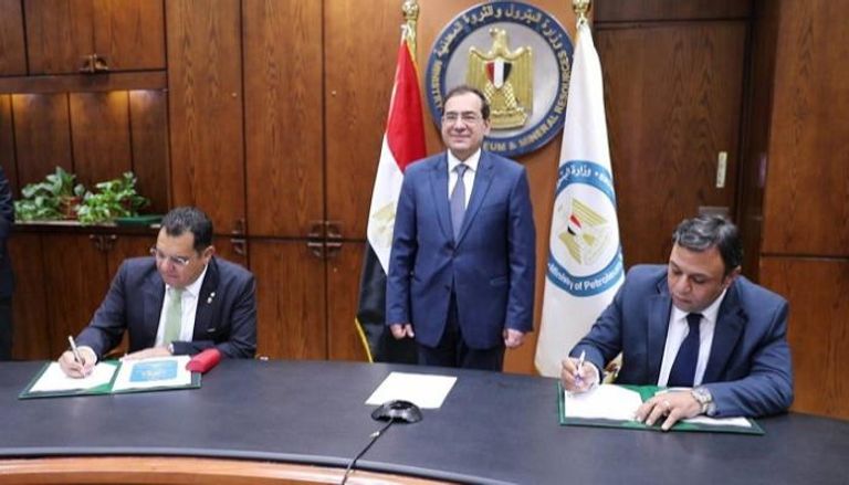 جانب من توقيع اتفاقيات عقود الذهب الجديدة في مصر