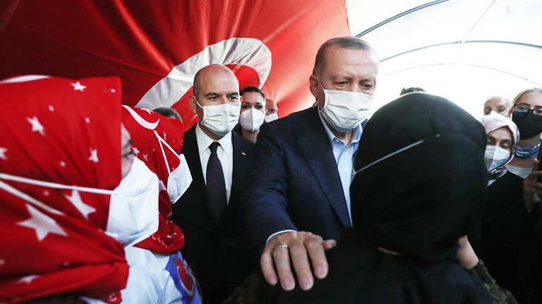 الرئيس التركي ووزير داخليته صويلو