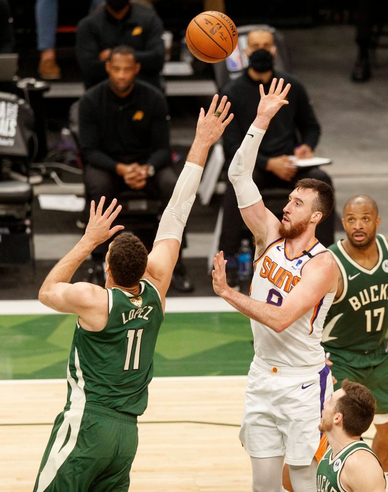 من مباراة ميلووكي باكس وفينيكس صنز من مباراة ميلووكي باكس وفينيكس صنز