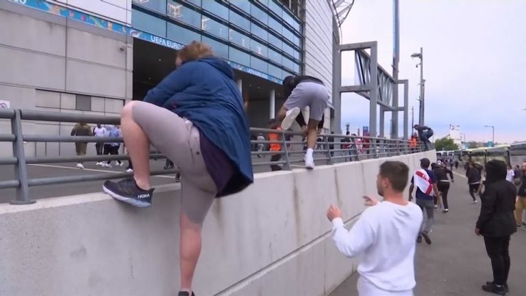 شغب الجماهير الإنجليزية قبل نهائي يورو 2020 شغب الجماهير في نهائي يورو 2020