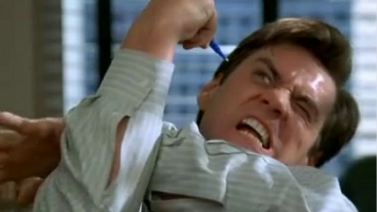 اليد الغريبة يمكن أن تؤذي صاحبها