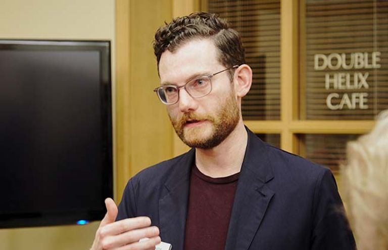 تريفور بيدفورد متغير لامبدا من كورونا يثير الاهتمام لكنه لا يدعو للخوف