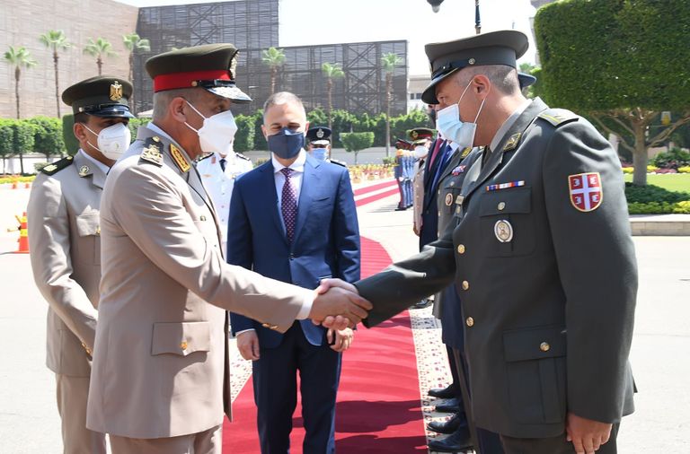 مصر وصربيا توقعان بروتوكول تعاون عسكري