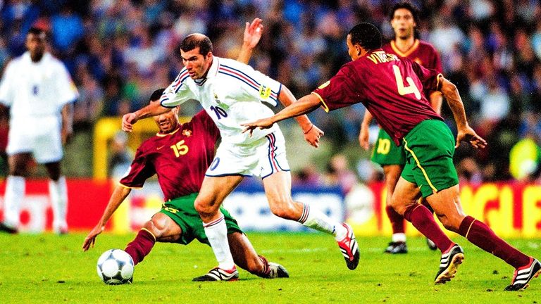 منتخب البرتغال ضد فرنسا في يورو 2000 منتخب الدنمارك في يورو 2020