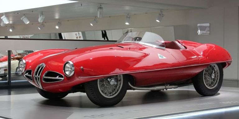 طراز Alfa Romeo Disco Volante طراز Alfa Romeo 33 Stradale