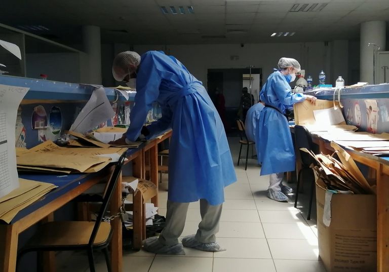 كورونا يُنهك تونس