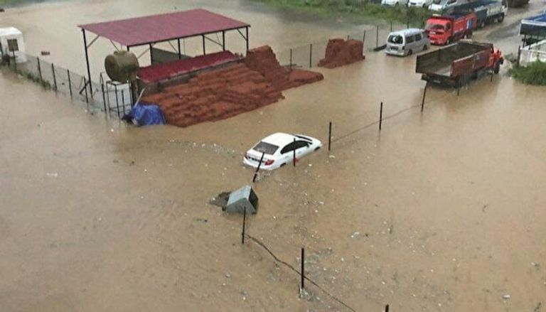 خسائر مادية وبشرية جراء فيضانات شمالي تركيا