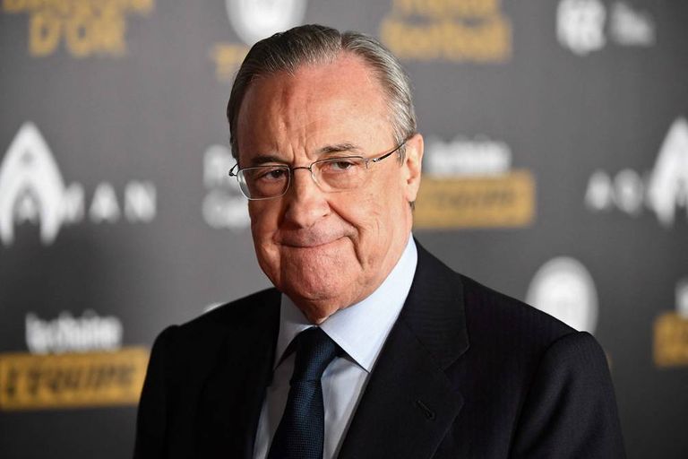 فلورنتينو بيريز  فيجو وجوتي مع أساطير ريال مدريد