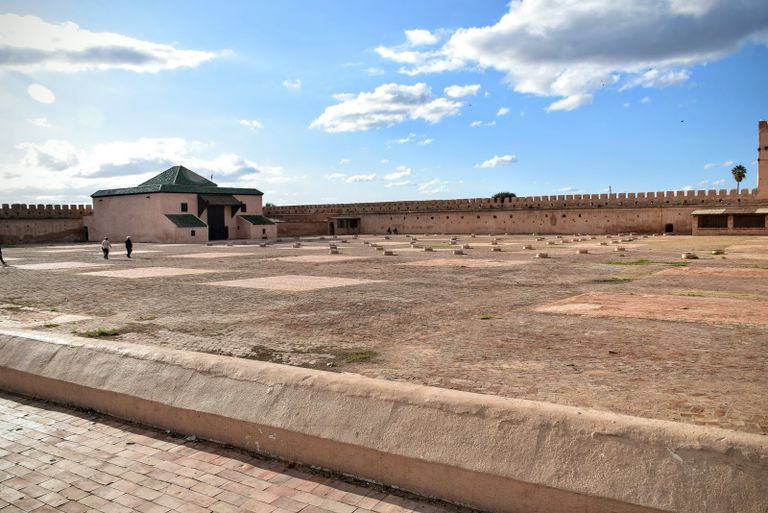 مدخل سجن قارا