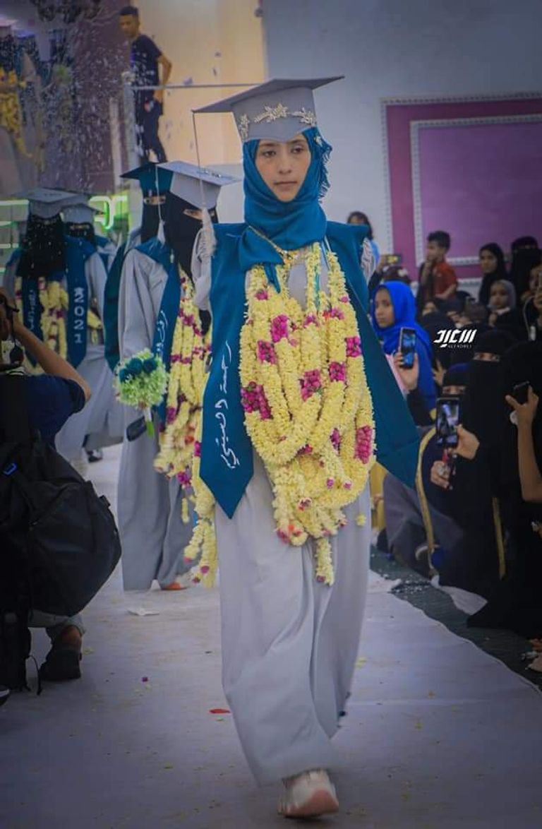 اليمنيتان رحمة السبئي (على اليمن) وميرفت الأنصاري