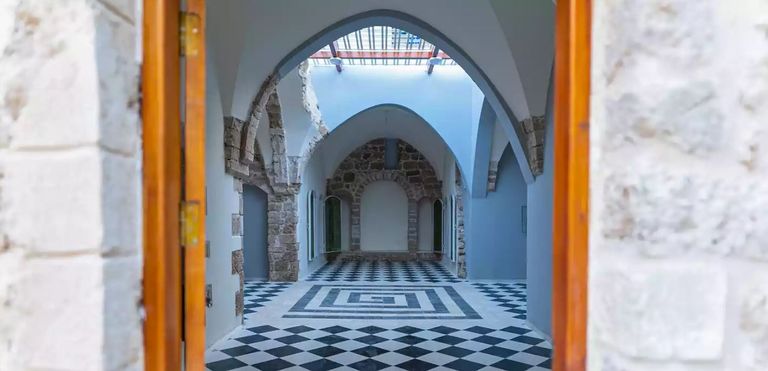 جانب من قصر الغصين