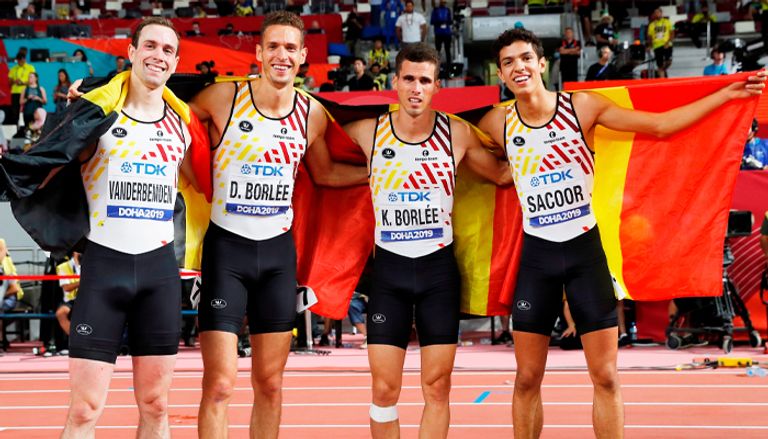 الأخوان بورلي بجانب روبن (يسار) في سباق 4%400 البلجيكي الشقيقتان كوردا ونيلي وجيسيكا ضمن الفريق الأمريكي للجولف