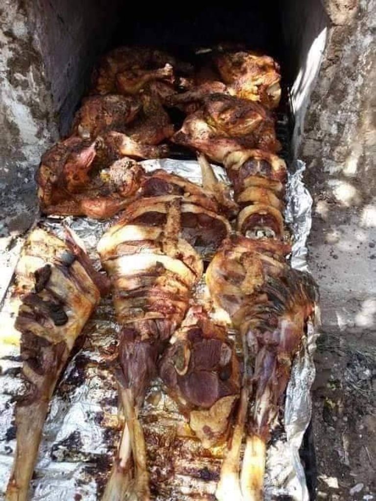 فرن تقليدي لأكلة المردومة التقليدية الجزائرية طهي أكلة المردومة - أرشيفية