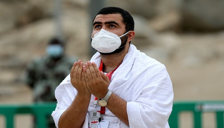 حجاج على جبل عرفات