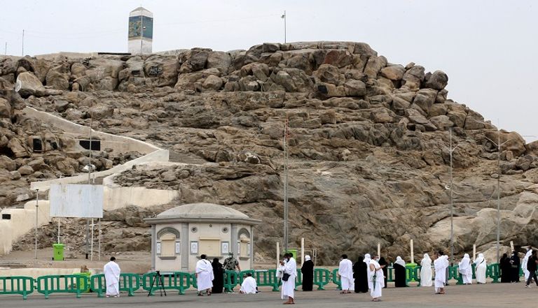 حجاج على جبل عرفات