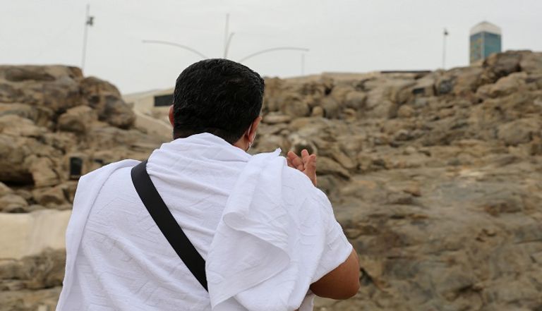 حجاج على جبل عرفات