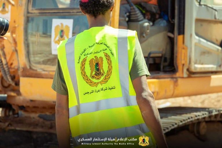 الجيش الليبي يبني مستشفى وفندقا 