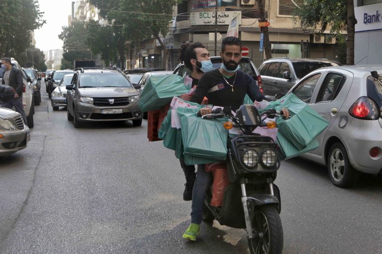 حركة خجولة تشهدها أسواق صيدا