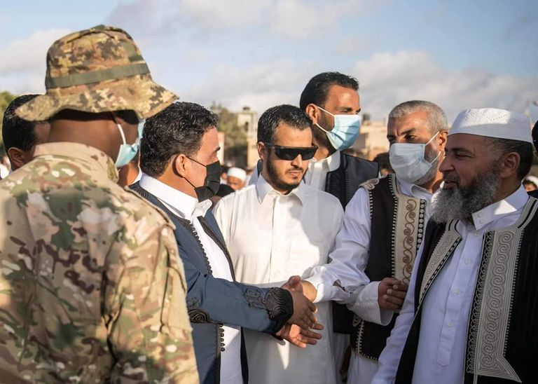 رئيس المجلس الرئاسي الليبي يؤدي صلاة العيد