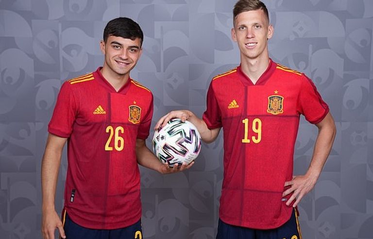 بيدري وداني أولمو شوقي غريب مدرب منتخب مصر الأولمبي