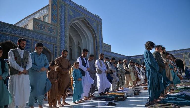 أفغان في صلاة العيد بعد هدنة طالبان- الفرنسية