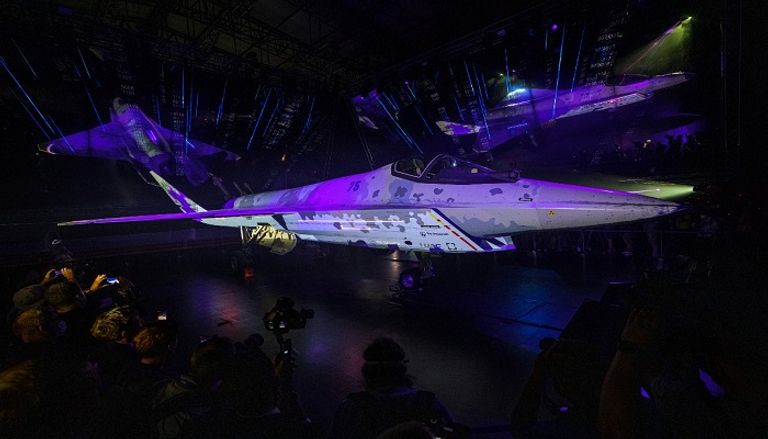 الطائرة الروسية تحاول منافسة مقاتلة إف-35 الأمريكية- أ.ف.ب