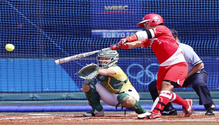 من مباراة اليابان على أستراليا في السوفتبول