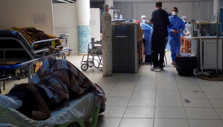 مستشفى في تونس يعج بمصابي كورونا (كوفيد-19)