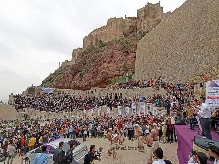 مهرجان العيد الثقافي في قلعة القاهرة التاريخية بتعز مهرجان العيد الثقافي في قلعة القاهرة التاريخية بتعز