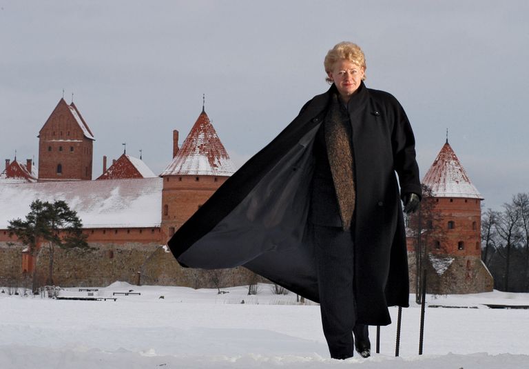 كرستي كالجوليد وداليا جريبوسكيتي وكوليندا جرابار كيتاروفيتش - بوليتكيو