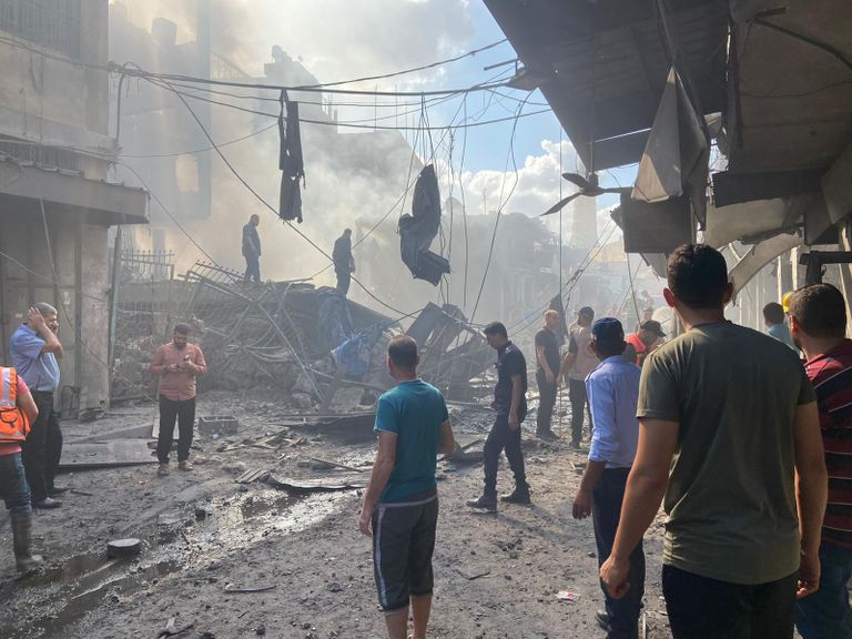 127 012723 explosion souk alzawia gaza 6