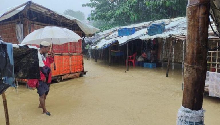 فيضانات وانهيارات أرضية بمخيمات الروهينجا في بنجلاديش