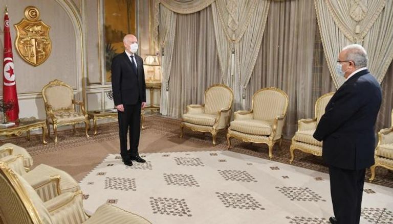 وزير خارجية الجزائر يتلقي الرئيس التونسي