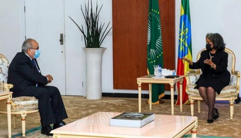 رئيسة إثيوبيا سهل ورق تستقبل وزير الخارجية الجزائري رمطان لعمامرة