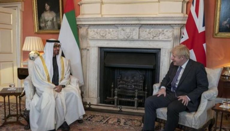 لقاء سابق بين ولي عهد أبوظبي ورئيس وزراء بريطانيا