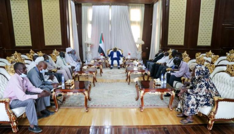 جانب من اجتماع عضو السيادة ومنظمة رعاية السودانيين
