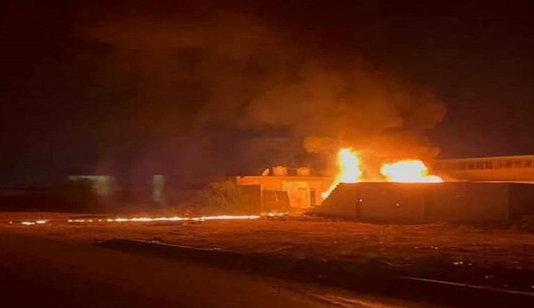 عناصر من المليشيات خلال هجومها على بني وليد