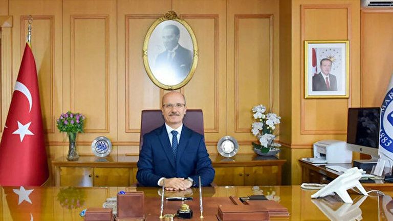أردوغان ورئيس مجلس التعليم العالي المقال
