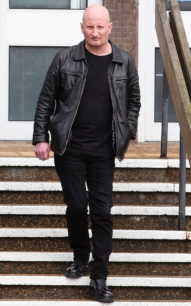 سفاح القطط البريطاني ستيف بوكي قاتل القطط ستيف بوكي