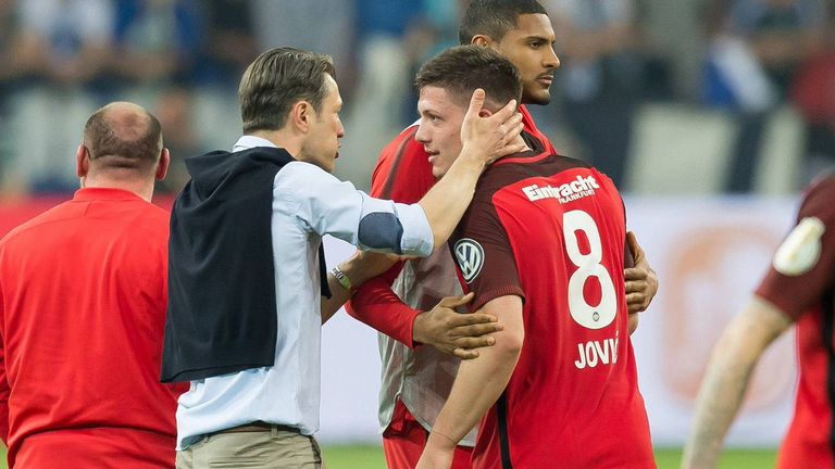 نيكو كوفاتش ولوكا يوفيتش لوكا يوفيتش مهاجم ريال مدريد