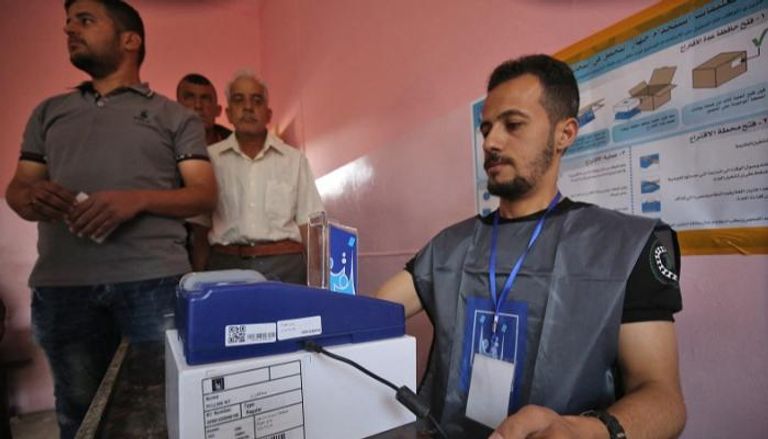 مكتب اقتراع في الانتخابات العراقية الأخيرة