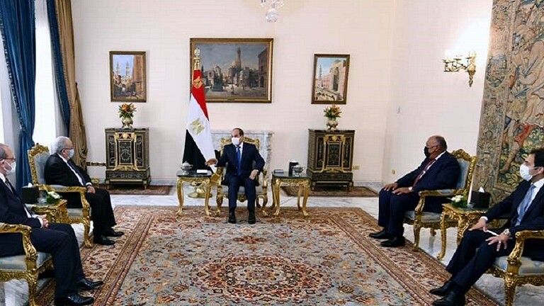 جانب من جلسة استقبال الرئيس المصري لوزير الخارجية الجزائري جانب من المؤتمر الصحفي للرئيس الجزائري ورئيس المجلس الرئاسي الليبي