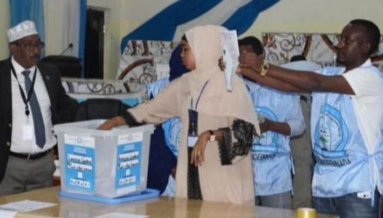 مكتب اقتراع في انتخابات سابقة بالصومال