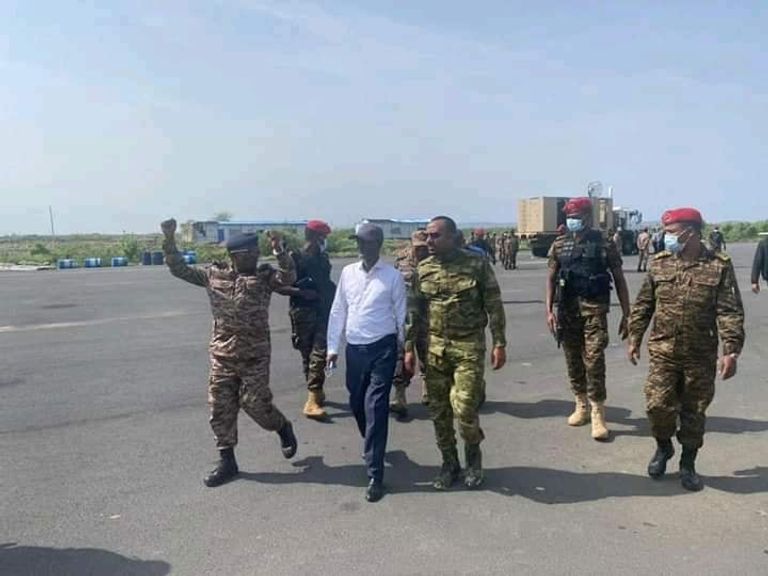 آبي أحمد وقادة عسكريون في إقليم عفار