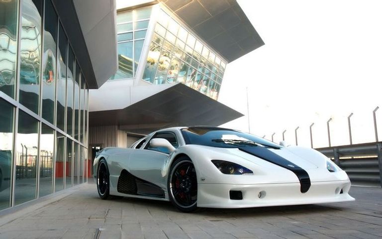 SSC Ultimate Aero بوجاتي شيرون