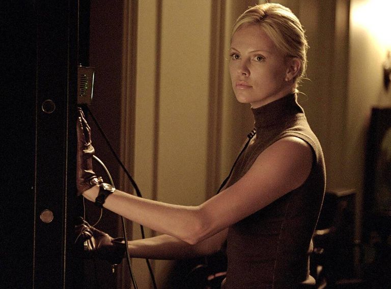 الممثلة الأمريكية تشارليز ثيرون