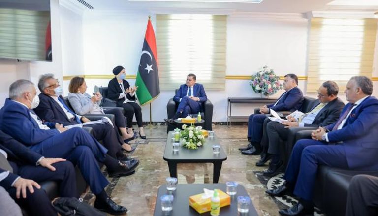جانب من لقاء رئيس الحكومة الليبي ووزيرة الداخلية الايطالية. 