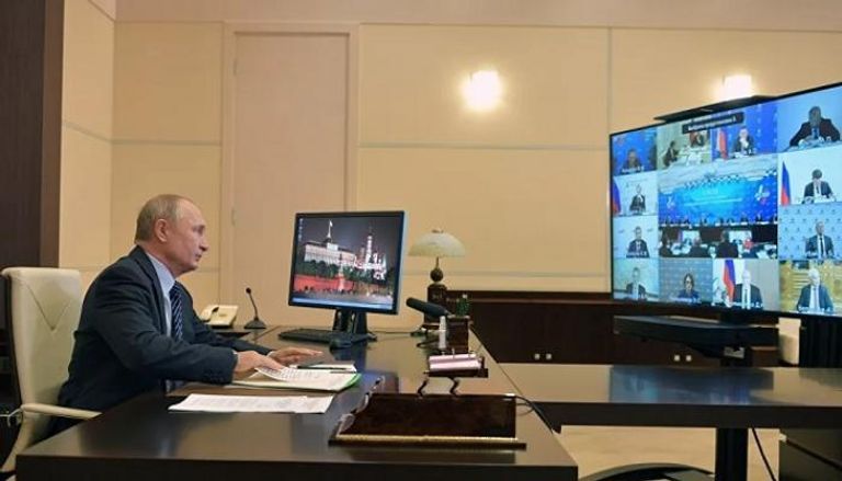 الرئيس الروسي فلاديمير بوتين البنك المركزي الروسي