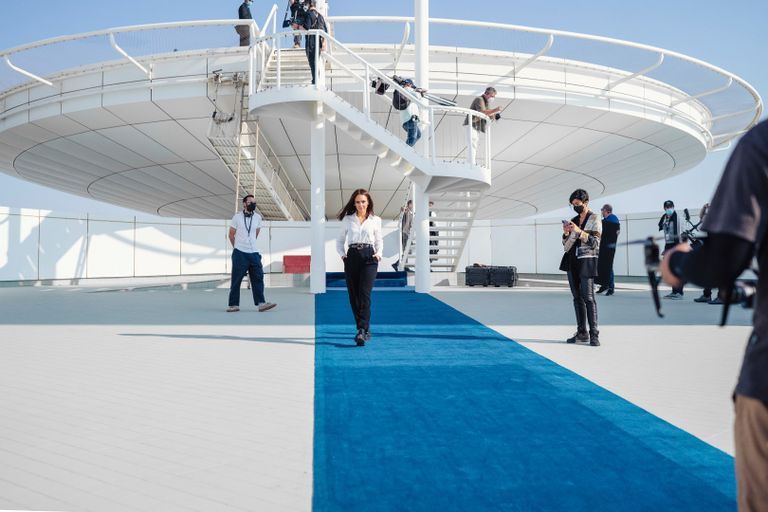 حملة "دبي تقدم Dubai Presents" لدعم السياحة